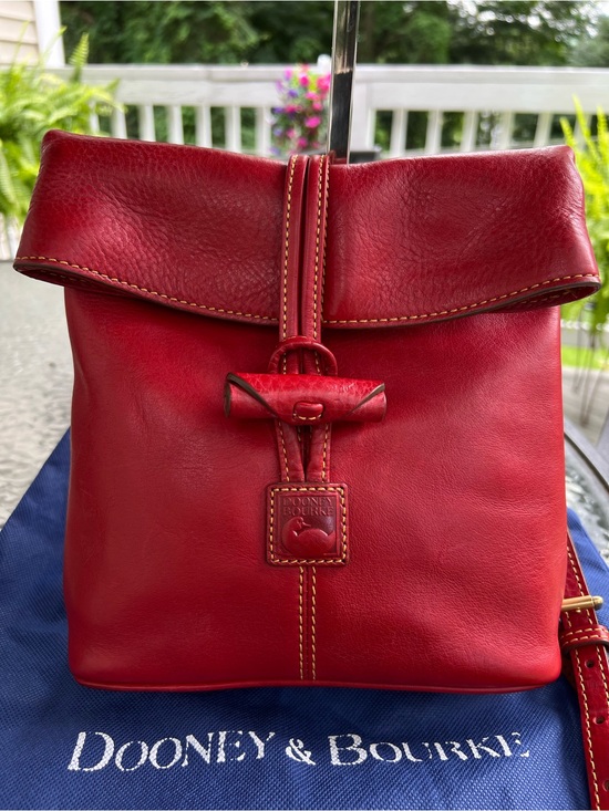 Dooney & Bourke Handbags - DOONEY AND BOURKE FLORENTINE MEDIUM TOGGLE CROSSBODY PURSE